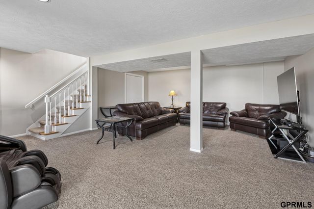 22722 Southshore Drive, Waterloo, NE 68069