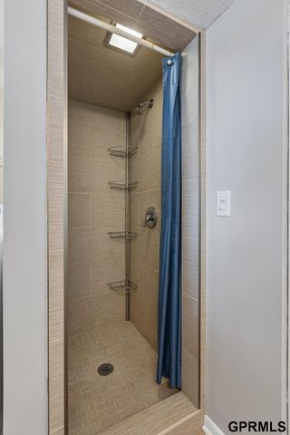 22722 Southshore Drive, Waterloo, NE 68069