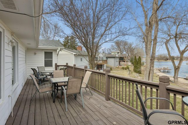 22722 Southshore Drive, Waterloo, NE 68069