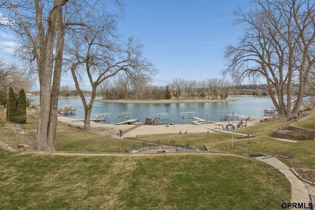 22722 Southshore Drive, Waterloo, NE 68069