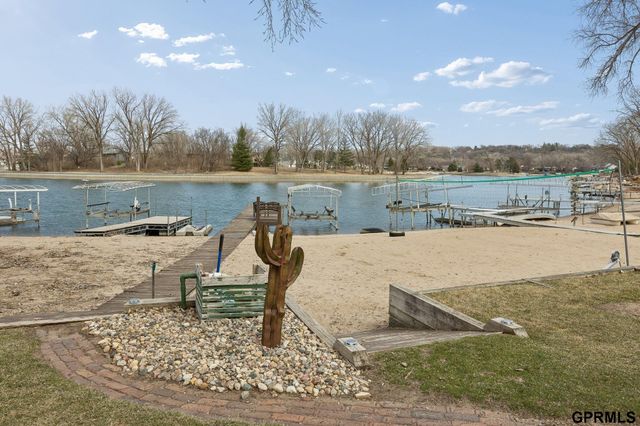 22722 Southshore Drive, Waterloo, NE 68069