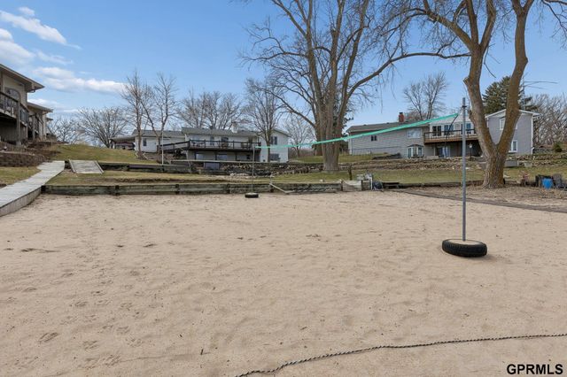 22722 Southshore Drive, Waterloo, NE 68069