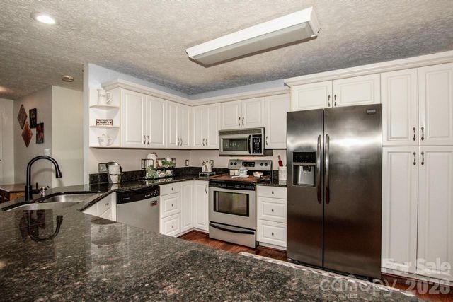 140 Della Drive, Statesville, NC 28625