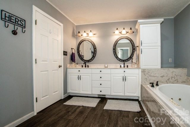 140 Della Drive, Statesville, NC 28625