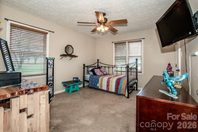 140 Della Drive, Statesville, NC 28625