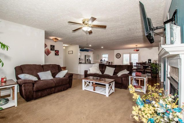 140 Della Drive, Statesville, NC 28625