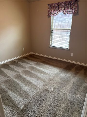 8772 Regal Royale Drive, Fort Worth, TX 76108