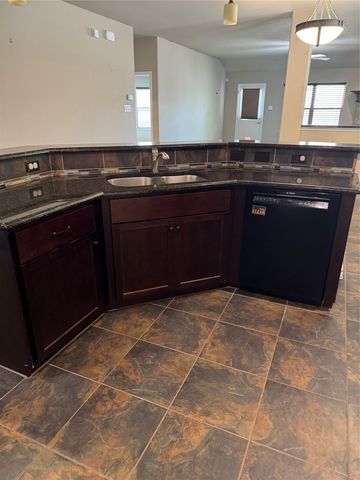 8772 Regal Royale Drive, Fort Worth, TX 76108