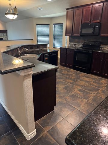 8772 Regal Royale Drive, Fort Worth, TX 76108