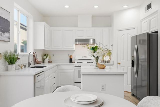 34761 Klondike Drive, Union City, CA 94587