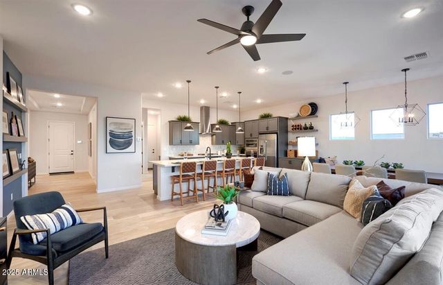 5512 N 191ST Drive, Litchfield Park, AZ 85340