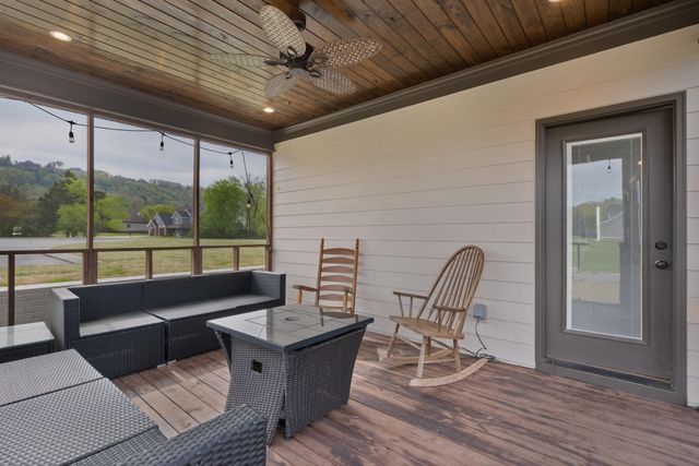 9089 Silver Maple Drive, Ooltewah, TN 37363