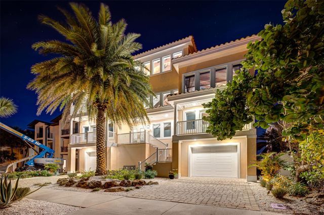 934 ELDORADO AVENUE, Clearwater Beach, FL 33767