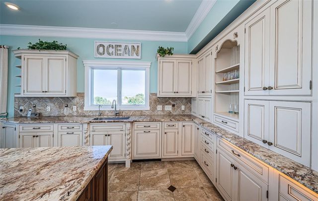 934 ELDORADO AVENUE, Clearwater Beach, FL 33767