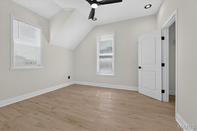 5588 Bartmer Avenue, St Louis, MO 63112