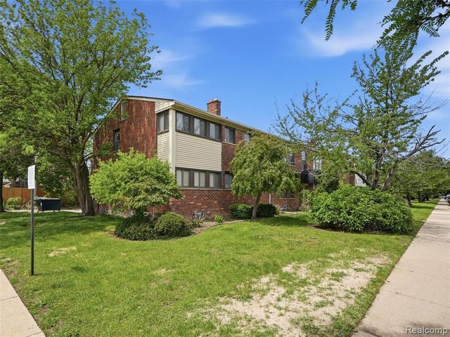 25707 Woodward Avenue, Royal Oak, MI 48067