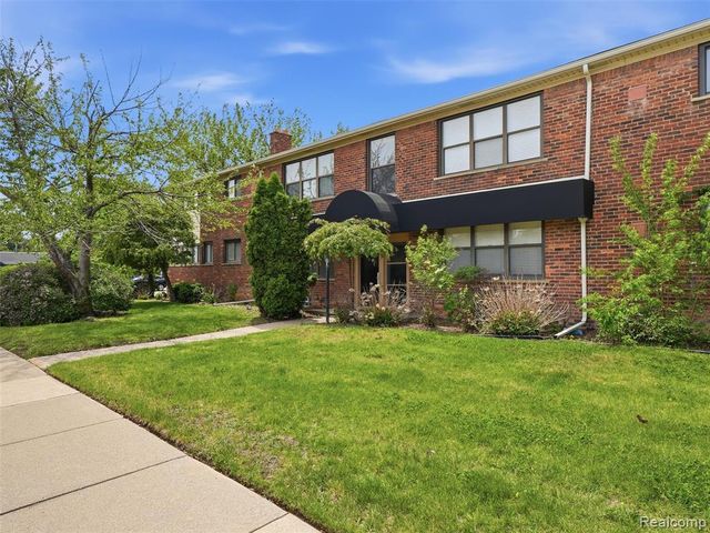25707 Woodward Avenue, Royal Oak, MI 48067