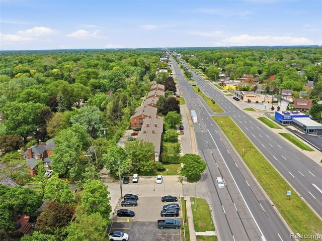 25707 Woodward Avenue, Royal Oak, MI 48067