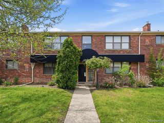 25707 Woodward Avenue, Royal Oak, MI 48067