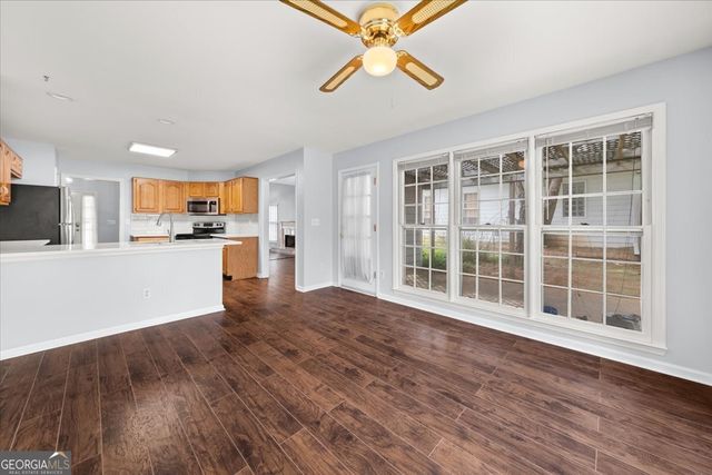 190 Glen Holly Drive, Roswell, GA 30076