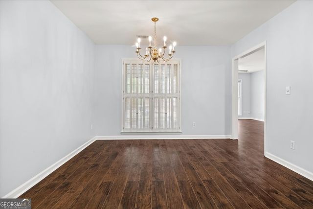 190 Glen Holly Drive, Roswell, GA 30076