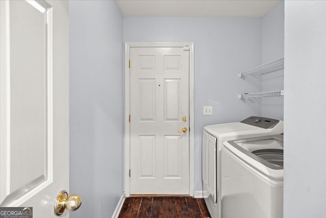 190 Glen Holly Drive, Roswell, GA 30076