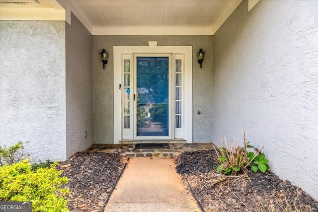 190 Glen Holly Drive, Roswell, GA 30076