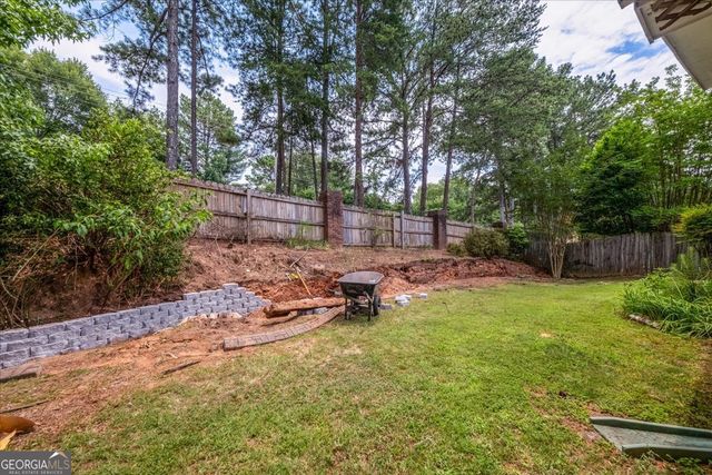 190 Glen Holly Drive, Roswell, GA 30076