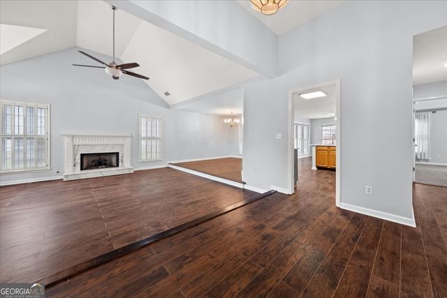 190 Glen Holly Drive, Roswell, GA 30076