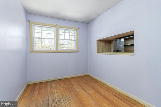 28 ASH AVE, West Deptford, NJ 08096