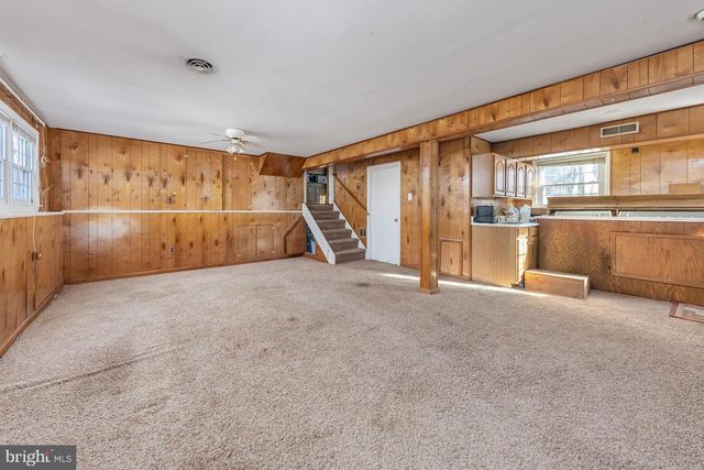 28 ASH AVE, West Deptford, NJ 08096