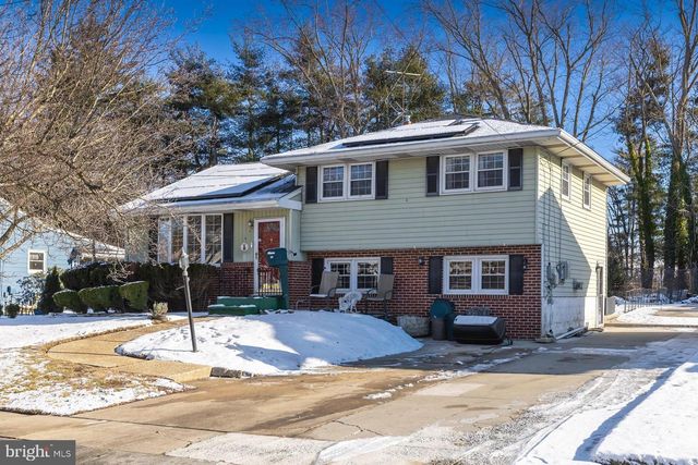 28 ASH AVE, West Deptford, NJ 08096