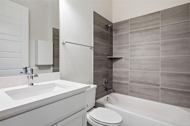 905 Almeria BND, Leander, TX 78641