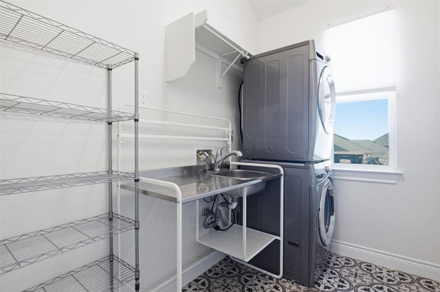 905 Almeria BND, Leander, TX 78641