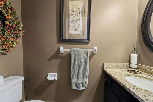 34 Pheasant Run Lane, Lancaster, NY 14086