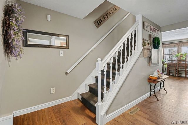 34 Pheasant Run Lane, Lancaster, NY 14086