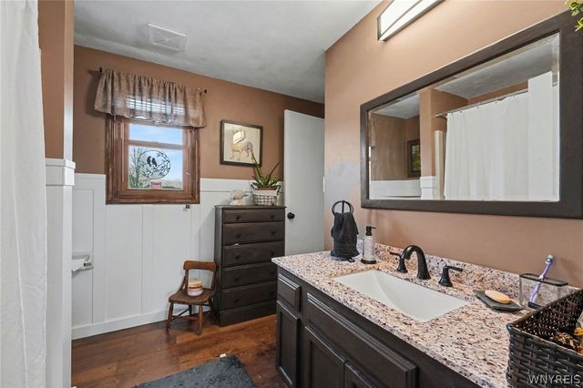 34 Pheasant Run Lane, Lancaster, NY 14086