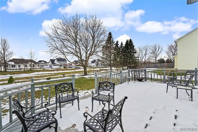 34 Pheasant Run Lane, Lancaster, NY 14086