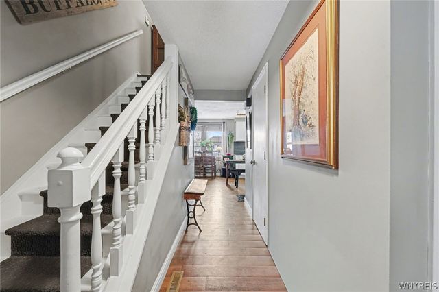 34 Pheasant Run Lane, Lancaster, NY 14086