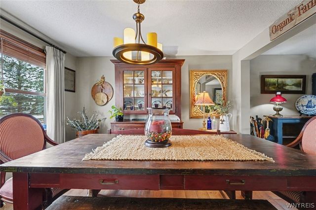 34 Pheasant Run Lane, Lancaster, NY 14086