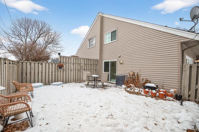 6814 York Place N, Brooklyn Center, MN 55429