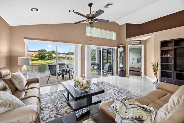107 Harbor Lake Circle, Greenacres, FL 33413