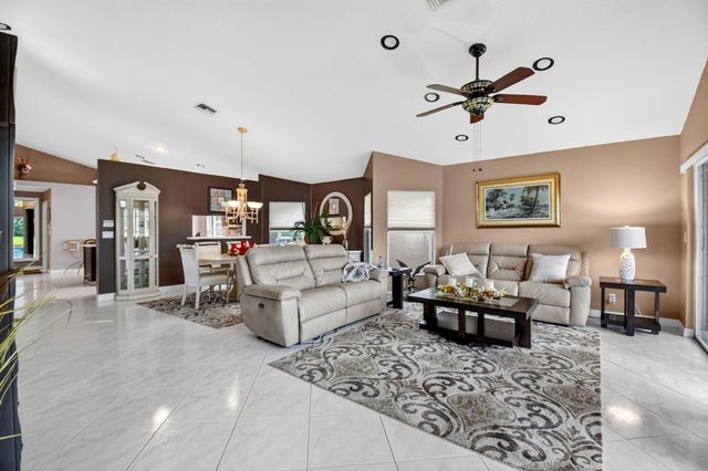 107 Harbor Lake Circle, Greenacres, FL 33413