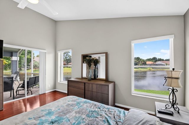 107 Harbor Lake Circle, Greenacres, FL 33413