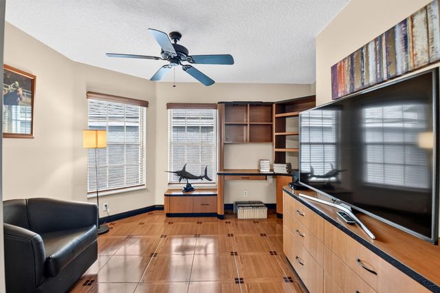 107 Harbor Lake Circle, Greenacres, FL 33413