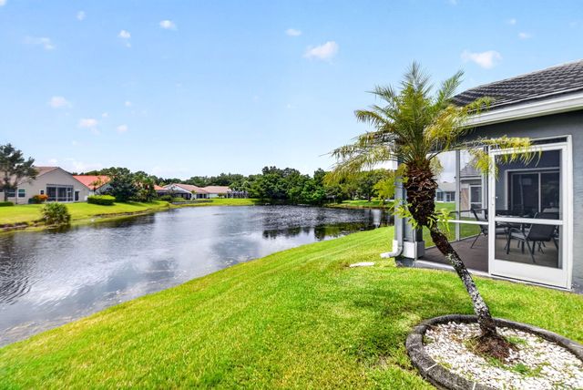 107 Harbor Lake Circle, Greenacres, FL 33413