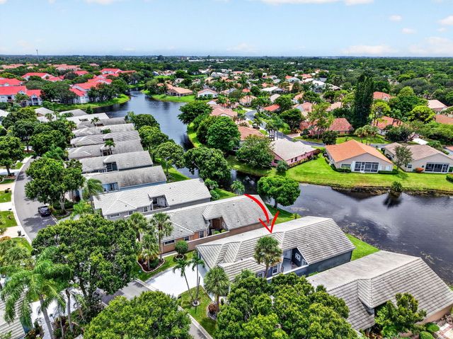 107 Harbor Lake Circle, Greenacres, FL 33413