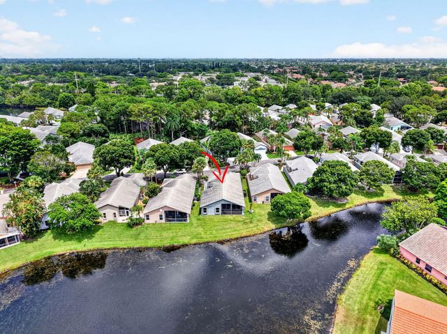 107 Harbor Lake Circle, Greenacres, FL 33413