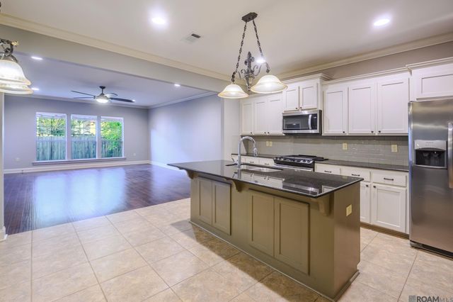 7975 Seville Ct, Baton Rouge, LA 70820