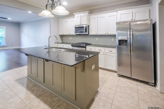 7975 Seville Ct, Baton Rouge, LA 70820